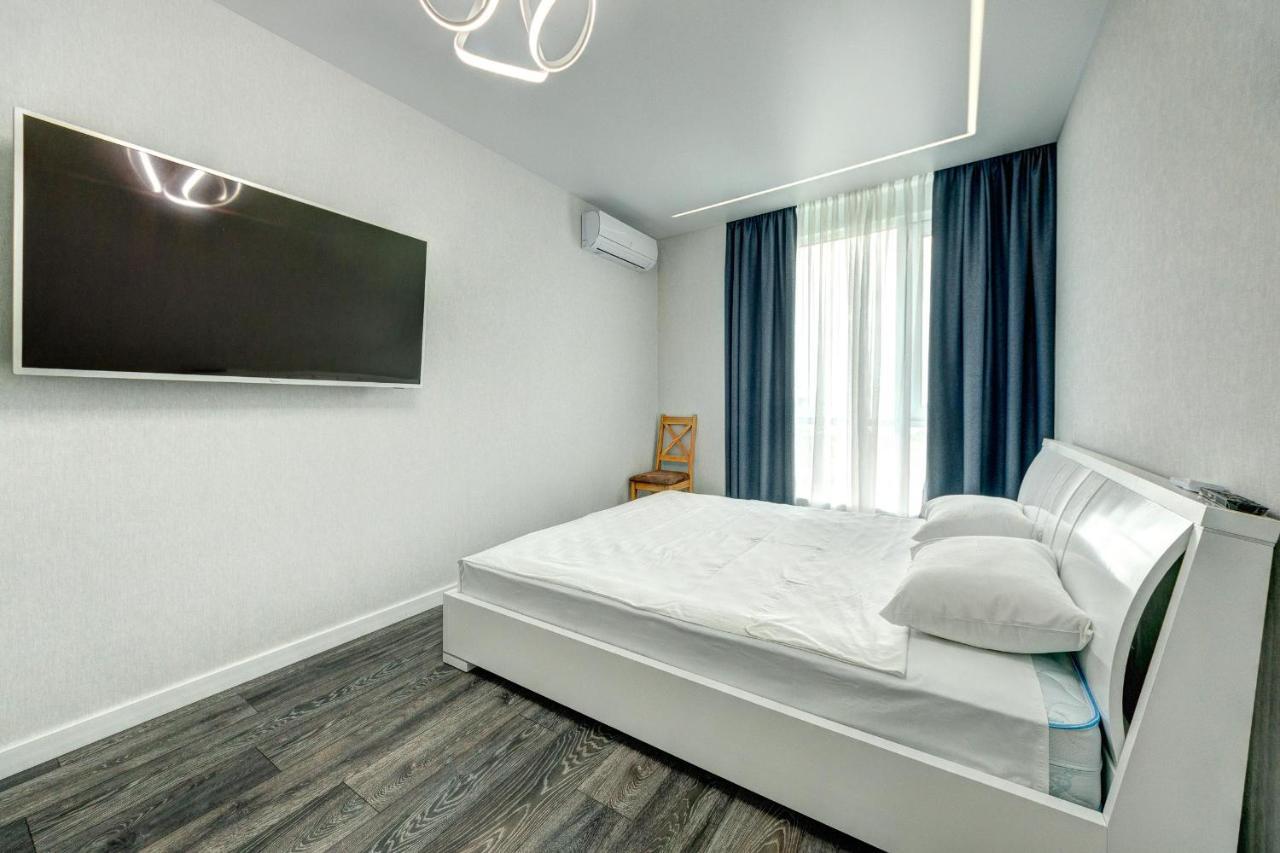 Apartment Voskresenska 18 , Парковые Озера 키예프 외부 사진