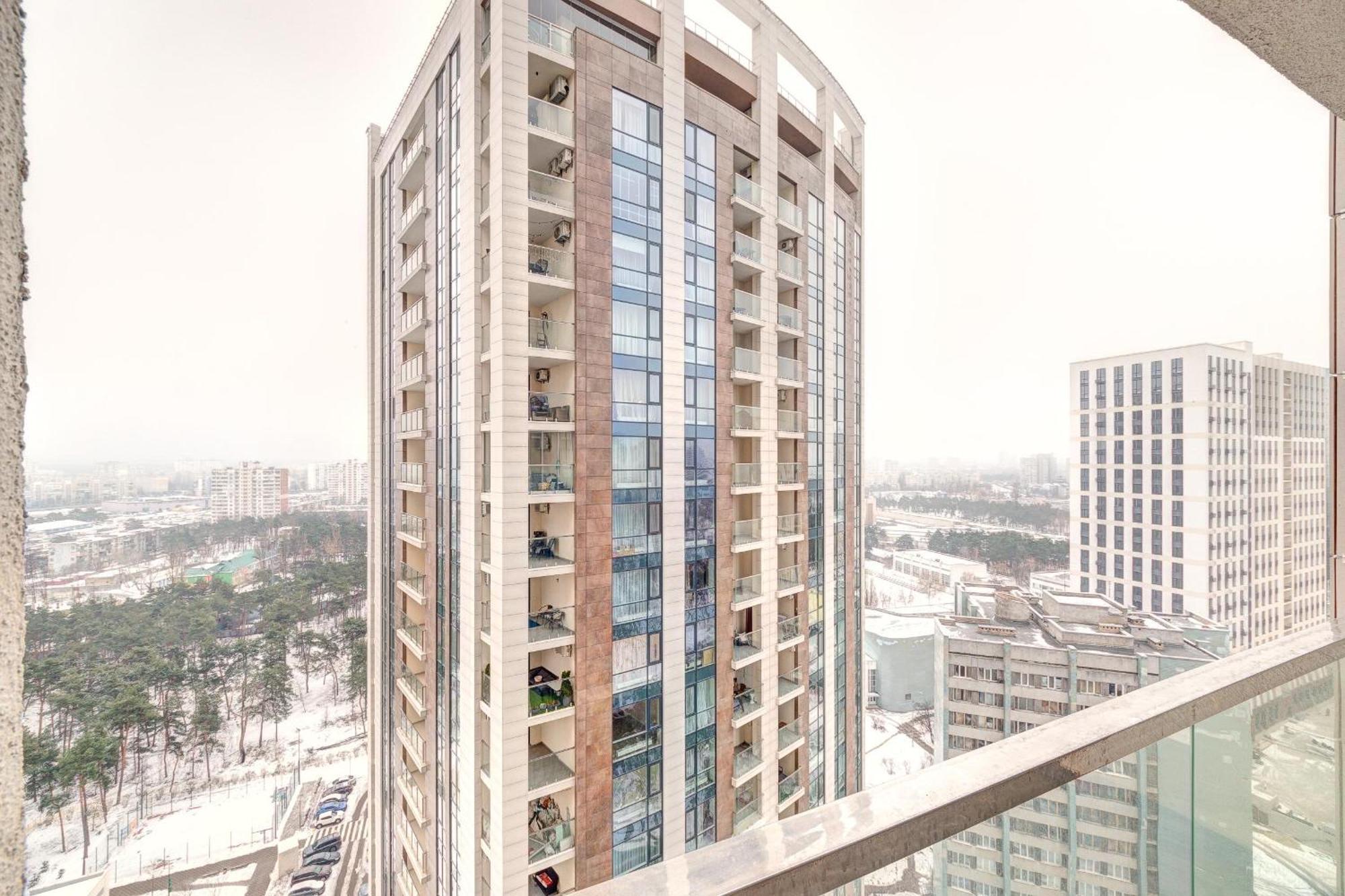 Apartment Voskresenska 18 , Парковые Озера 키예프 객실 사진