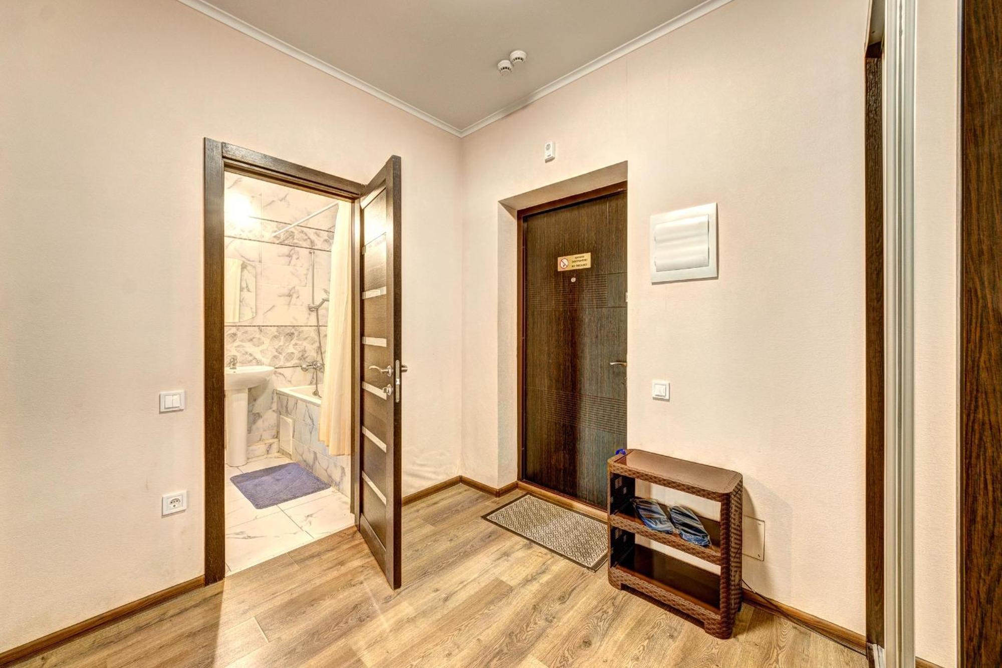 Apartment Voskresenska 18 , Парковые Озера 키예프 객실 사진
