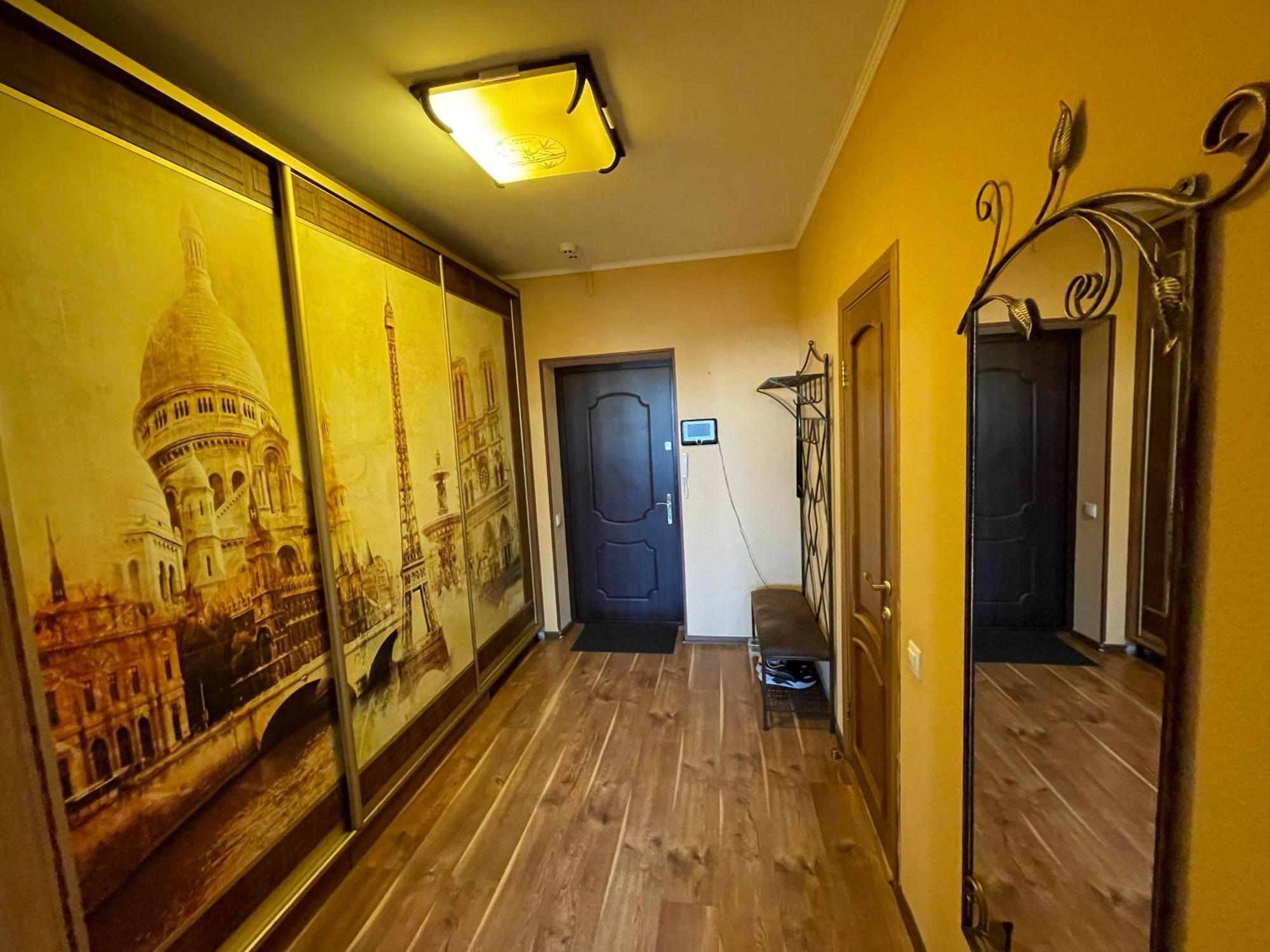 Apartment Voskresenska 18 , Парковые Озера 키예프 객실 사진