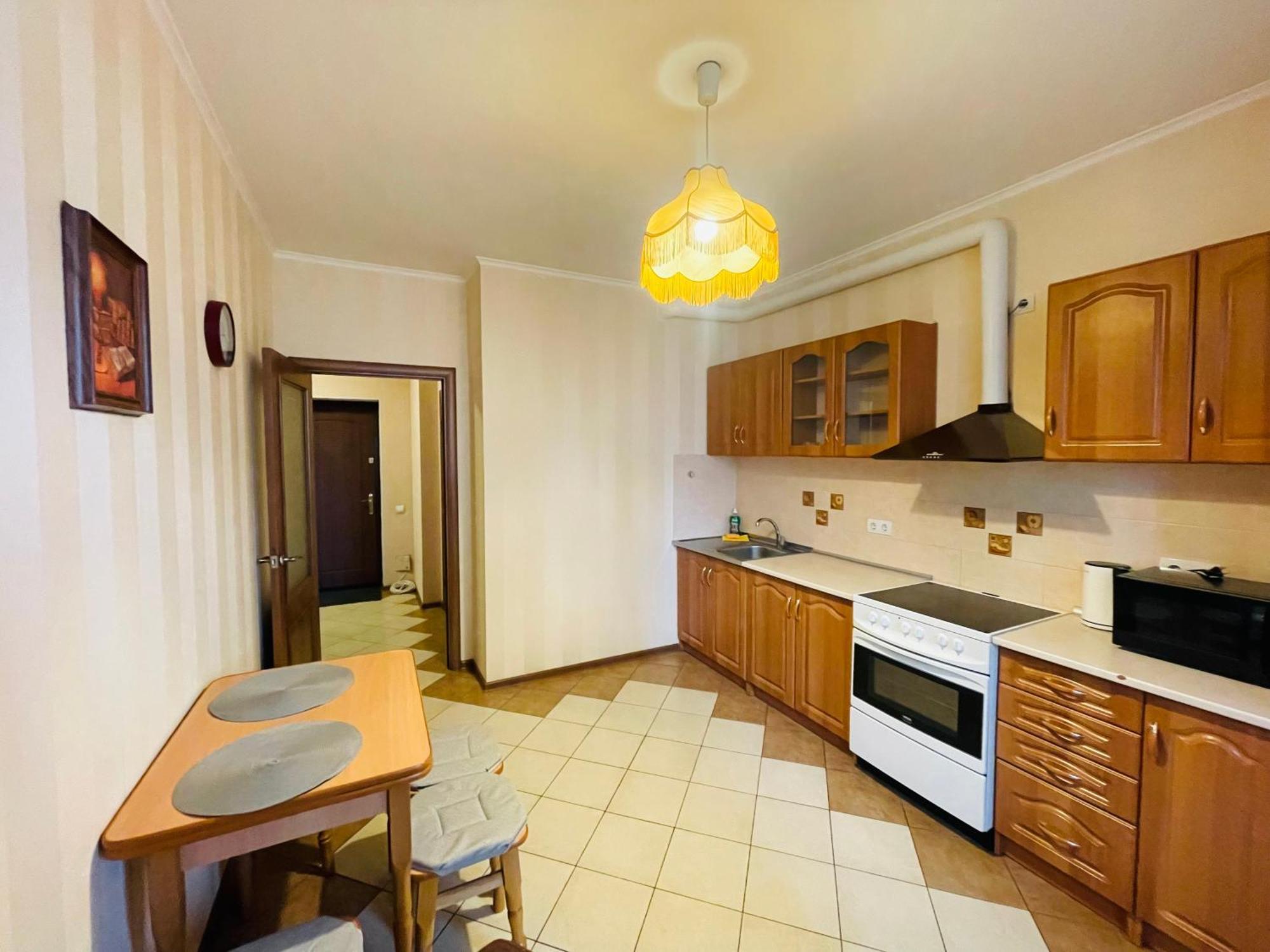 Apartment Voskresenska 18 , Парковые Озера 키예프 객실 사진