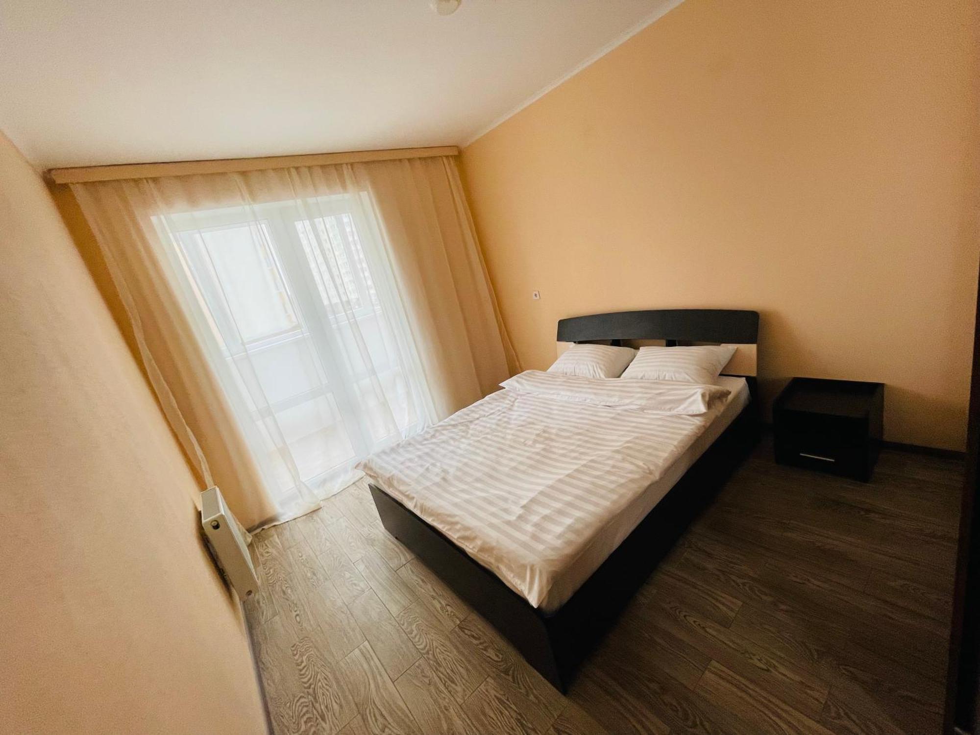 Apartment Voskresenska 18 , Парковые Озера 키예프 객실 사진